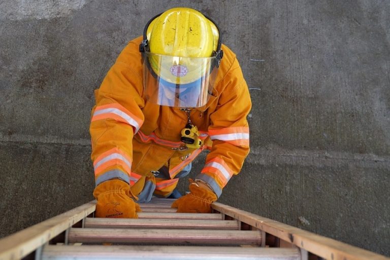 Key Safety Steps to Prevent Ladder Accidents